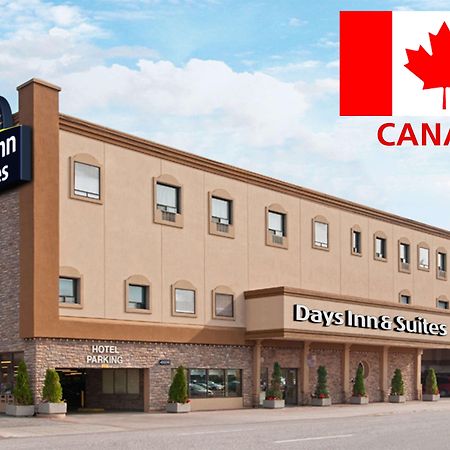 Days Inn & Suites By Wyndham Sault Ste. Marie On Eksteriør bilde
