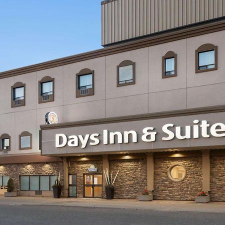 Days Inn & Suites By Wyndham Sault Ste. Marie On Eksteriør bilde