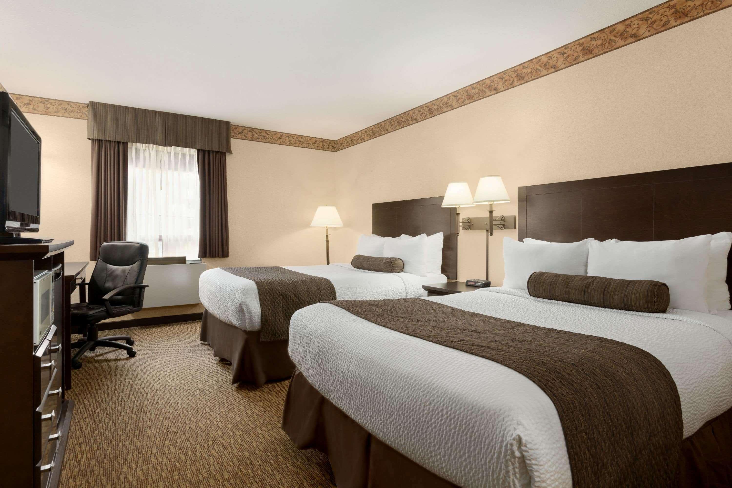 Days Inn & Suites By Wyndham Sault Ste. Marie On Eksteriør bilde