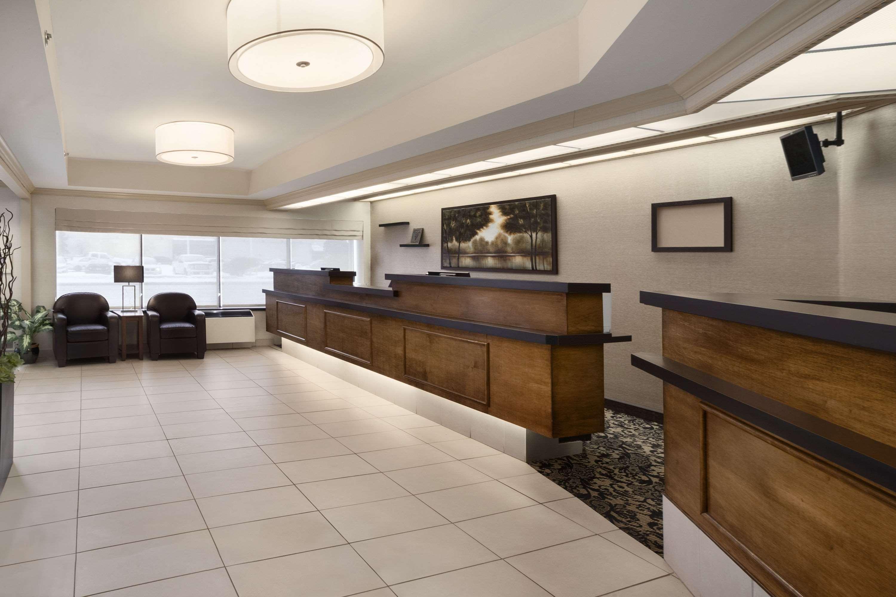 Days Inn & Suites By Wyndham Sault Ste. Marie On Eksteriør bilde