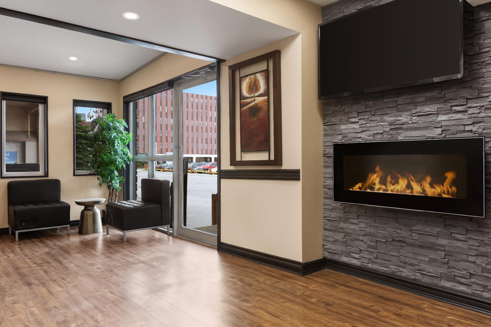 Days Inn & Suites By Wyndham Sault Ste. Marie On Eksteriør bilde