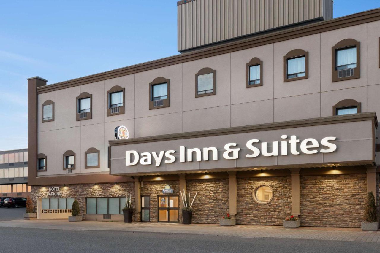 Days Inn & Suites By Wyndham Sault Ste. Marie On Eksteriør bilde