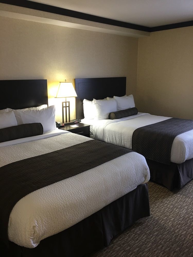 Days Inn & Suites By Wyndham Sault Ste. Marie On Eksteriør bilde