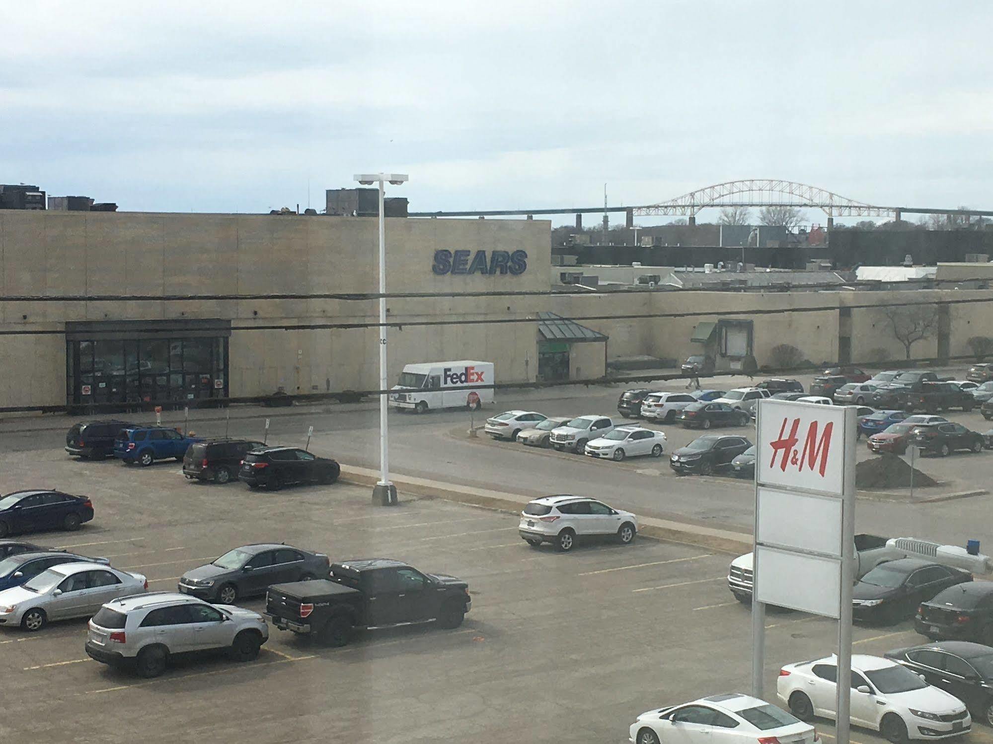 Days Inn & Suites By Wyndham Sault Ste. Marie On Eksteriør bilde